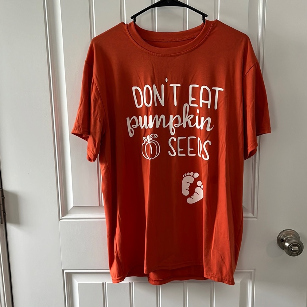 Women’s Short Sleeve Maternity Shirt size XL